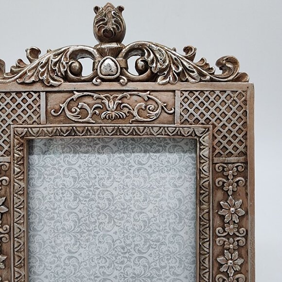 Ornate Victorian Style Resin Photo Frame Intricate Floral Scroll 4x6" - Picture 3 of 11